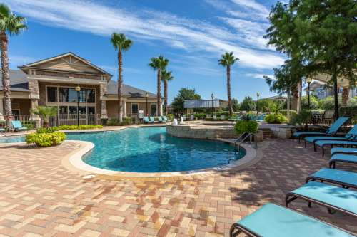 S Bed Las Brisas Apartment Homes 36